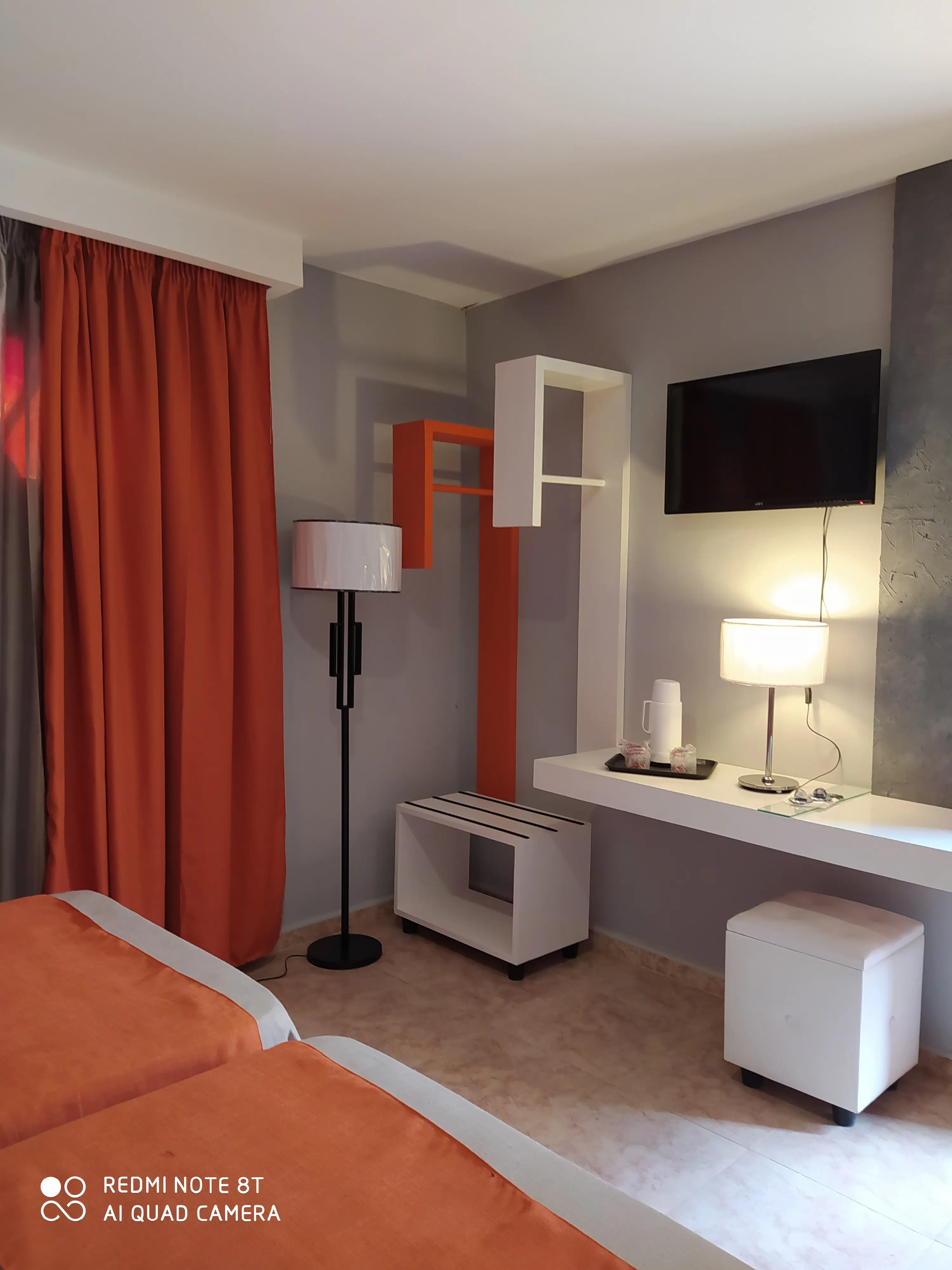 Habitación Motel SF - Vista general